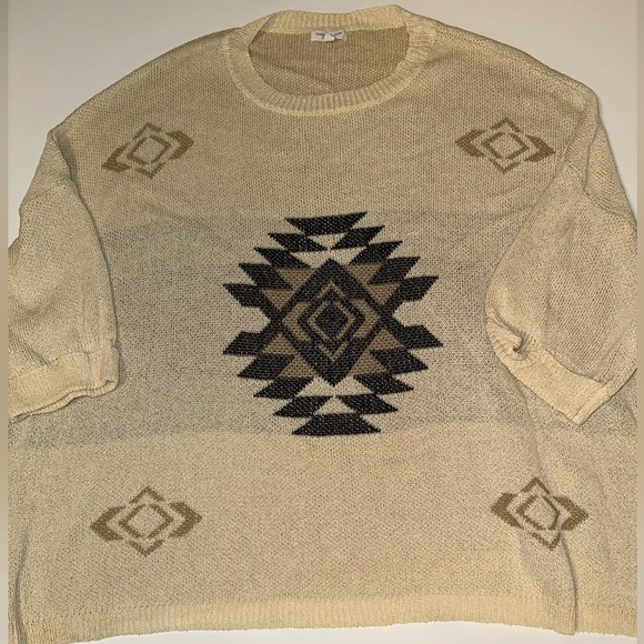 Chic Soul Women’s 1X Short Sleeve Sweater Aztec Print Knit Boho Casual Top - Picture 1 of 9